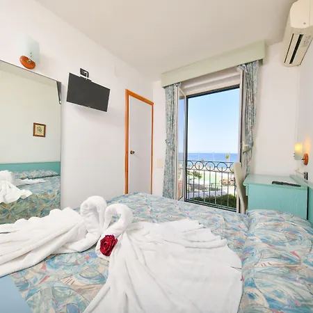 Fortuna - Seaside Lacco Ameno (Isola d'Ischia)